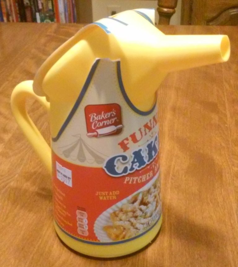 Baker's Corner Funnel Cakes Pitcher and Mix