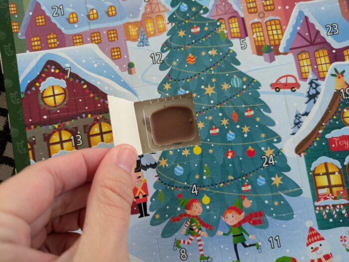 Choceur Milk Chocolate Figures Advent Calendar 4