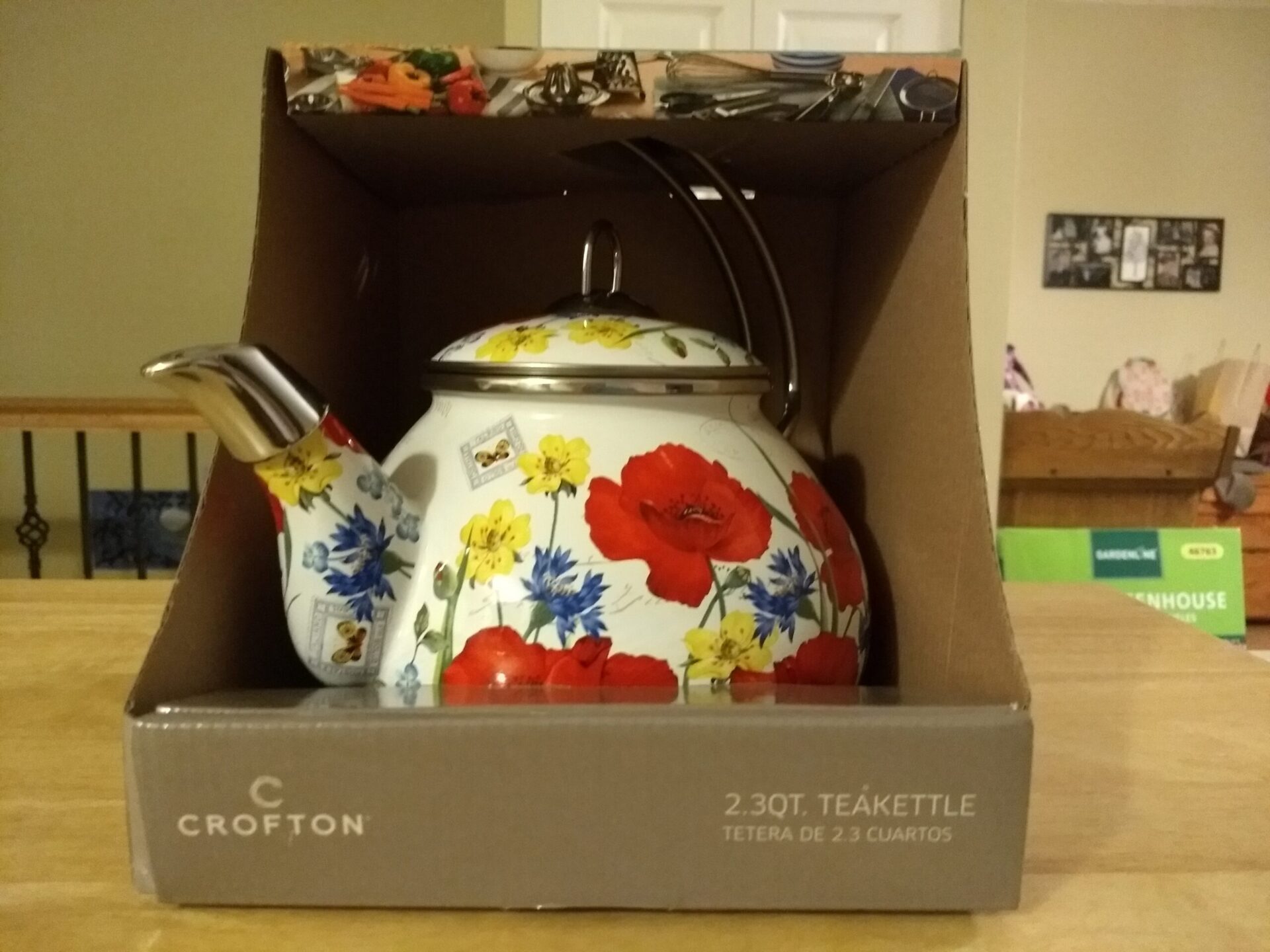 Crofton 2.3-Quart Teakettle