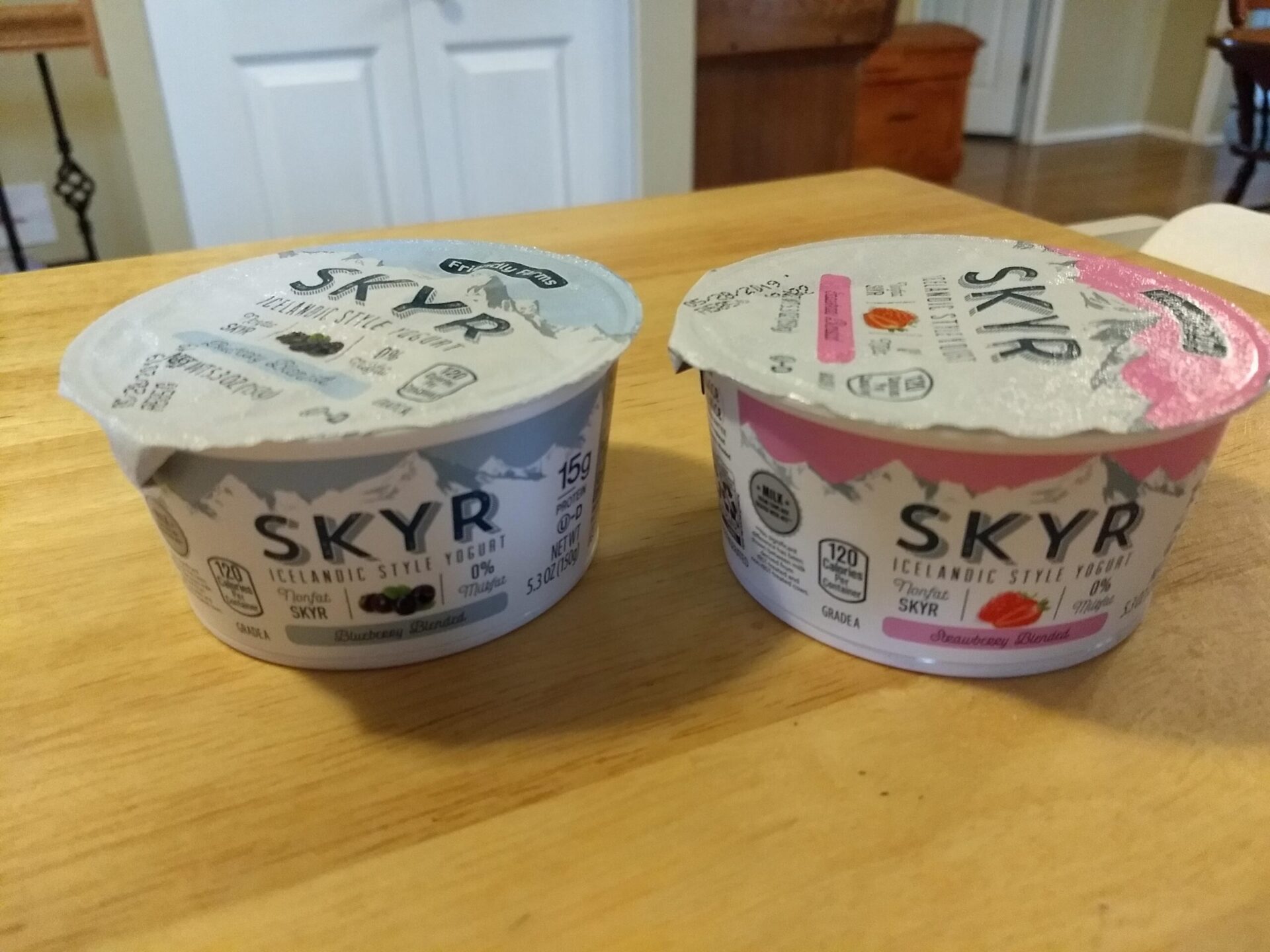 Friendly Farms Skyr Icelandic Style Yogurt | ALDI REVIEWER