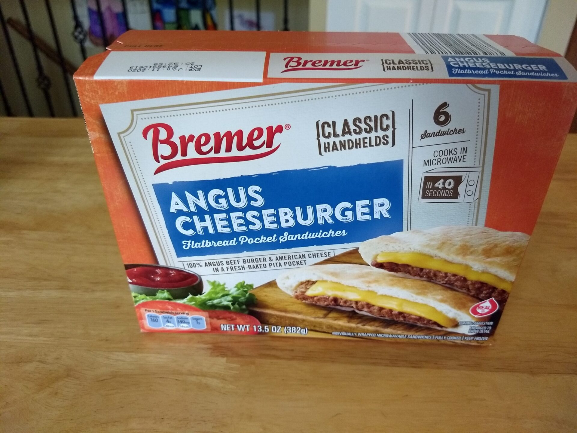 Bremer Classic Handheld Angus Cheeseburger Flatbread Pocket Sandwiches 1