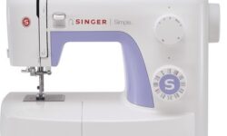 Singer 32-Stitch Sewing Machine