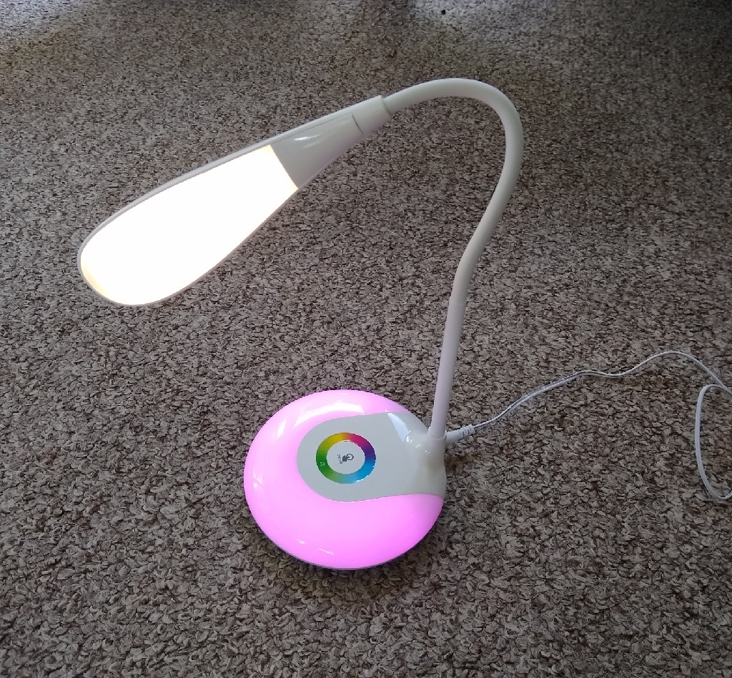 talent achtergrond Magnetisch Easy Home Color-Changing LED Desk Lamp | ALDI REVIEWER