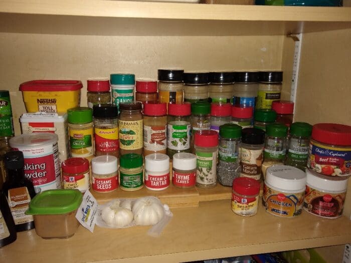 Easy Home Expandable Spice Rack