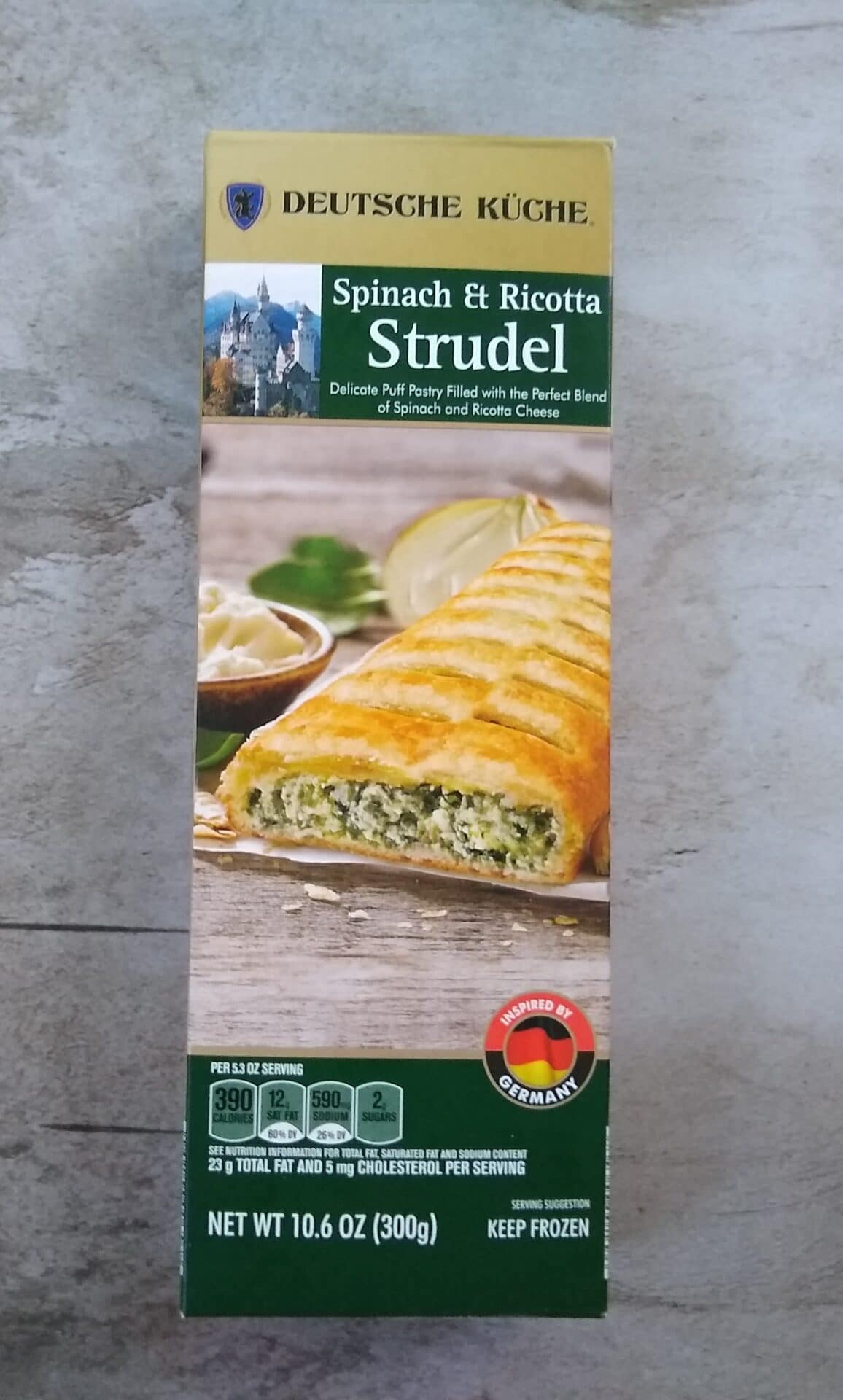 Deutsche Küche Spinach & Ricotta Strudel