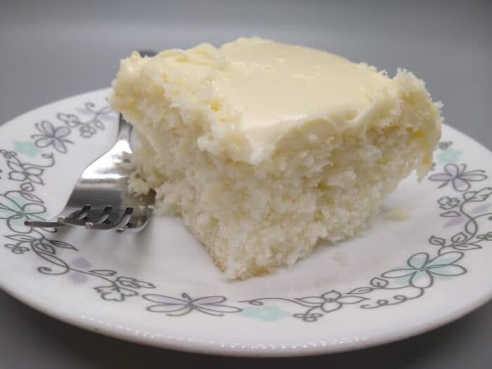 Baker's Corner Classic White Cake Mix with Baker's Corner Vanilla Frosting