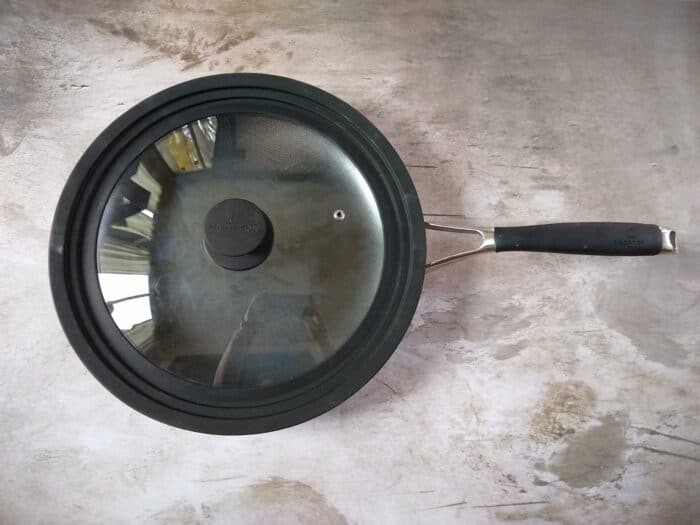 Crofton Universal Lid