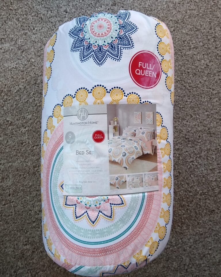 Huntington Home Complete Bed Set