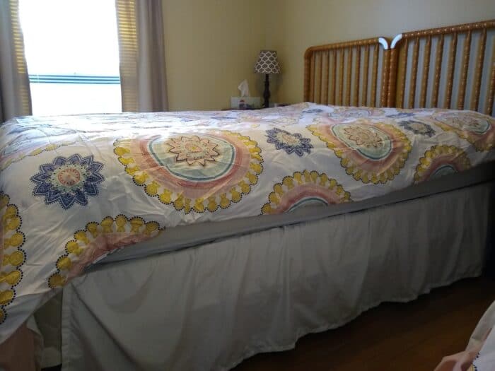 Huntington Home Complete Bed Set