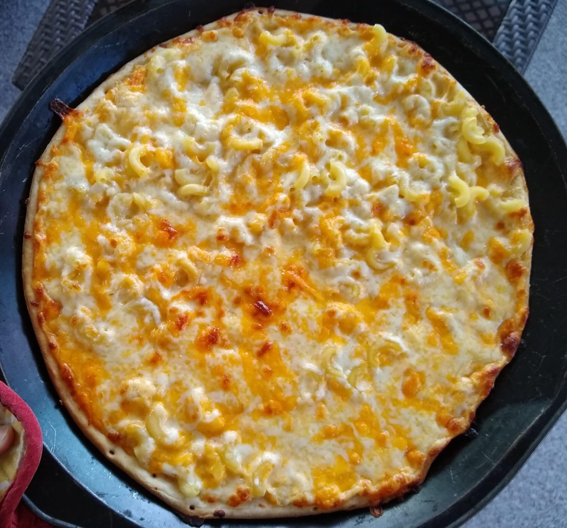 Mama Cozzi’s Macaroni & Cheese Take & Bake Pizza