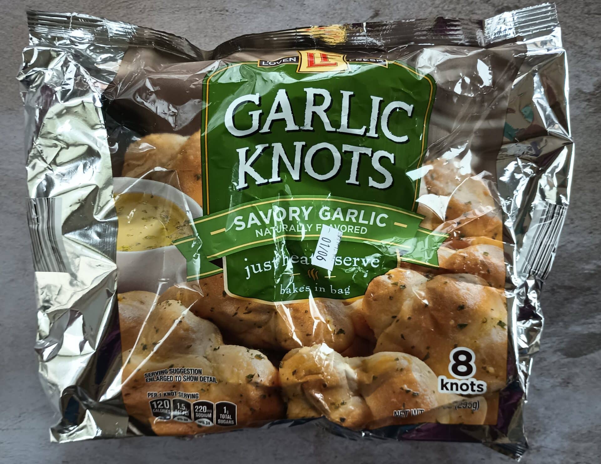 L'Oven Fresh Garlic Knots