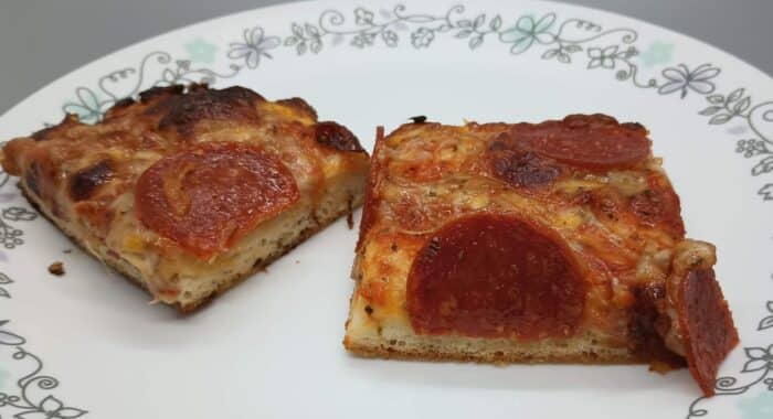 Mama Cozzi's Pepperoni Pan Pizza