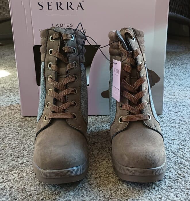 Serra Ladies Wedge Booties