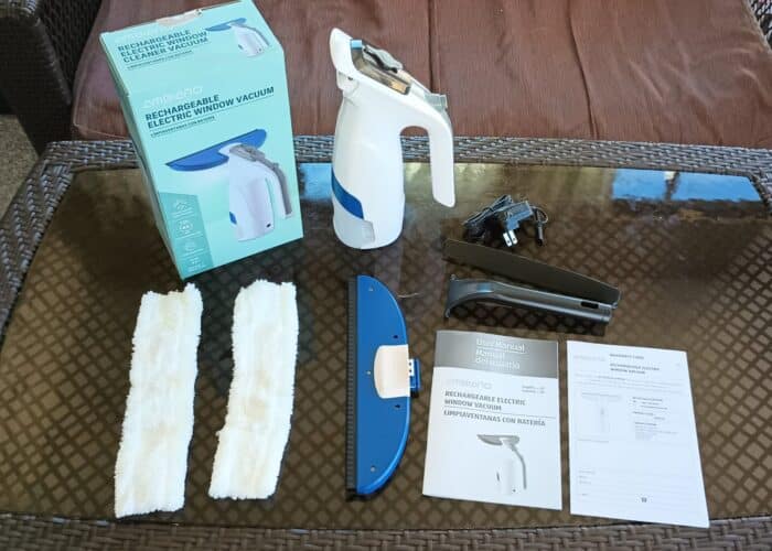 The Ambiano Rechargeable Electric Window Cleaner Vacuum
