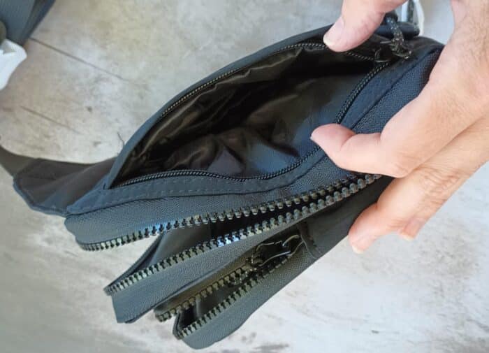 LIVE IN STYLE Sling Bag