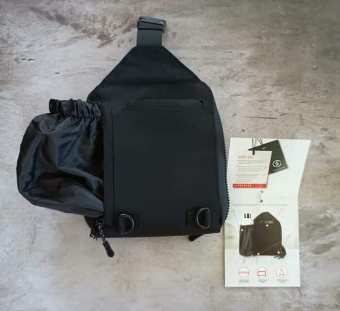 LIVE IN STYLE Sling Bag