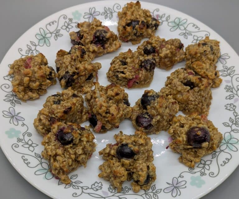 Peanut butter granola bites