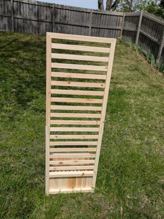 Belavi Wooden Planter with Trellis