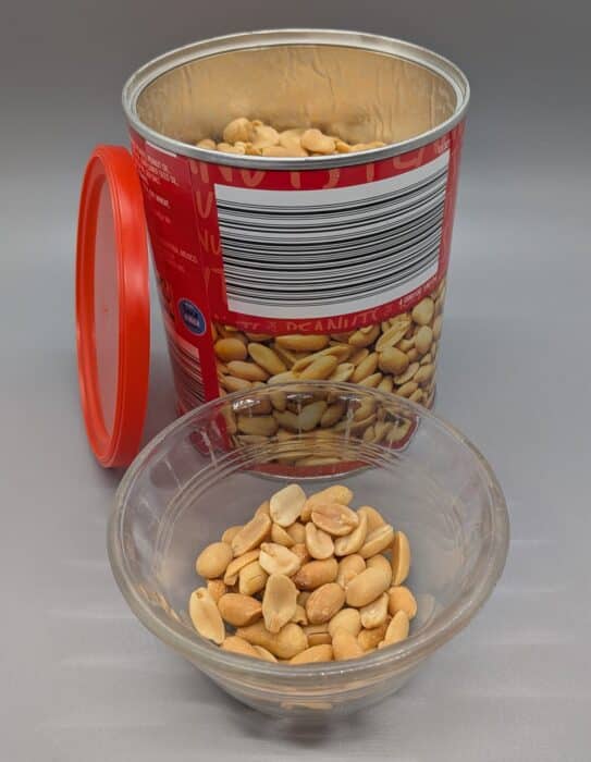 Southern Grove Cocktail Peanuts