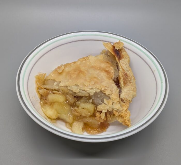 Village PieMaker Apple Pie