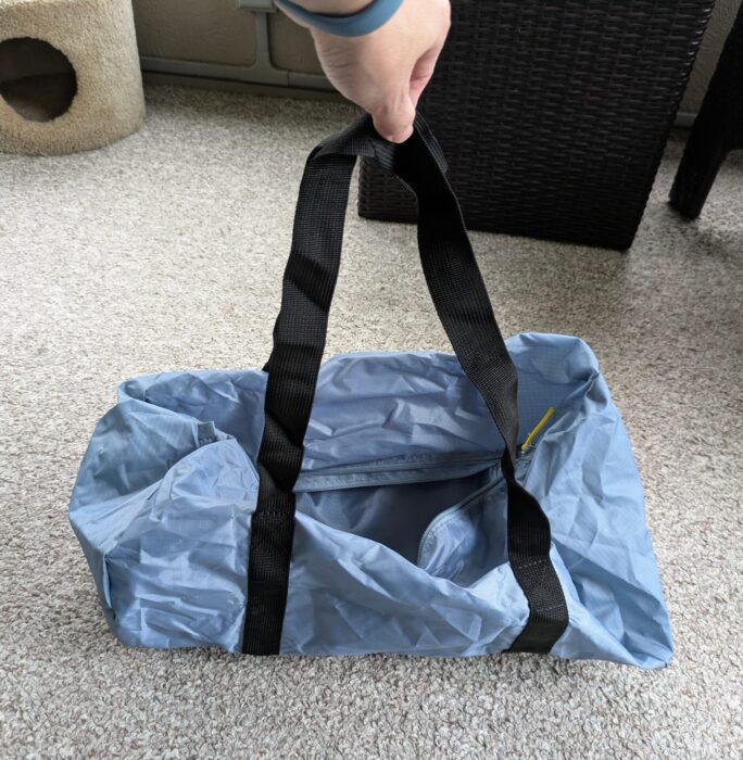 LIVE IN STYLE Foldable Duffle 2
